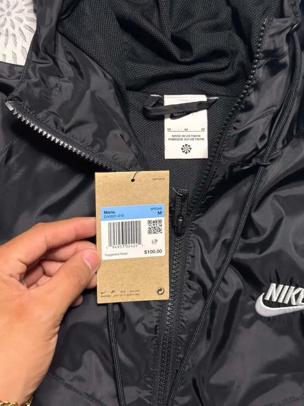 Nike Men's Sportswear Windrunner Hooded Jacket Black DA0001-010 Size M